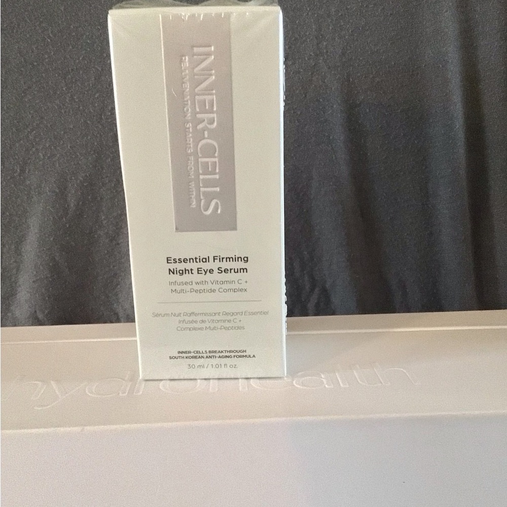 Essential Firming Night Eye Serum - Cream